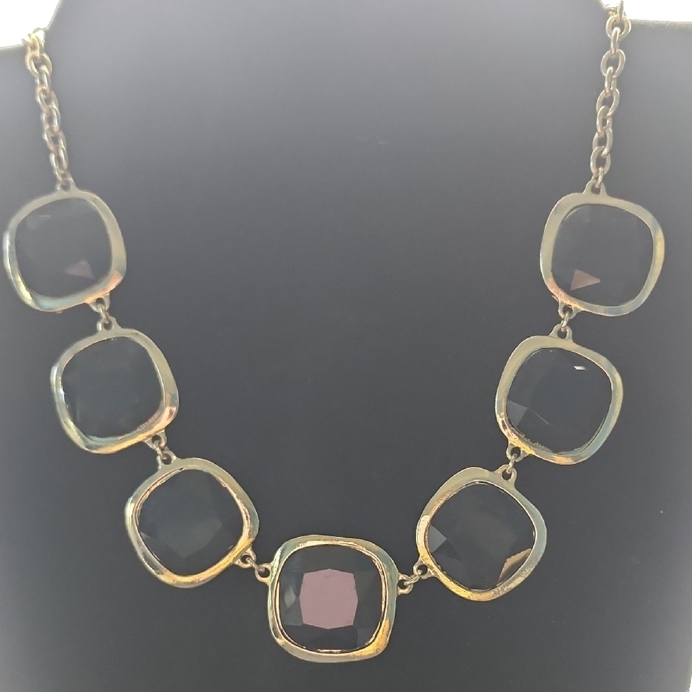 Elegant Gold and Black Necklace